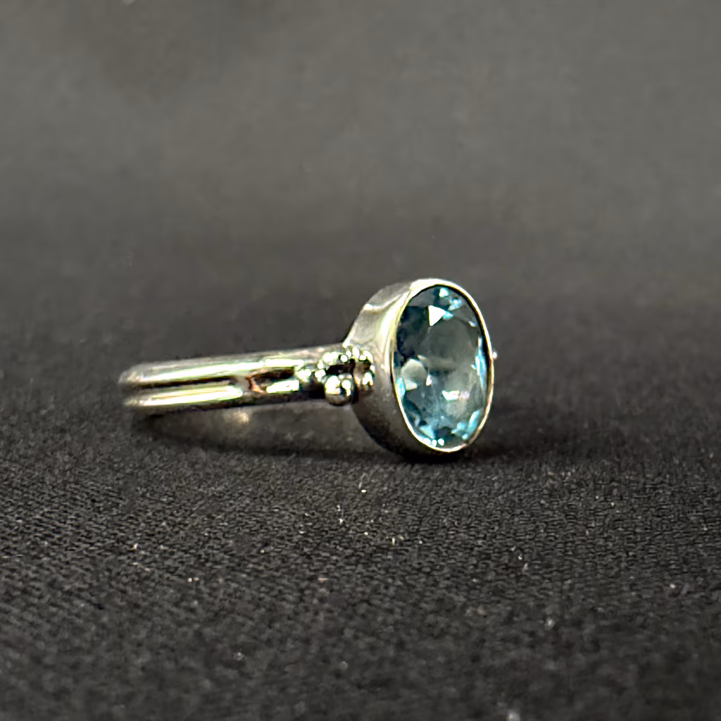 Topaz Yüzük Gümüş İncele ve Satın Al Topaz Yüzük Gümüş - Orijinal Doğal Taş ve Şifa Kristali Görsel 1