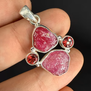 Yakut / Garnet Kolye Ucu Gümüş - Orijinal Şifalı Kristal - Görsel 1