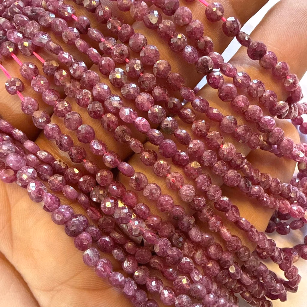Yakut Petek Dizi Faset 4 mm İncele ve Satın Al Yakut Petek Dizi Faset 4 mm - Orijinal Doğal Taş ve Şifa Kristali Görsel 1