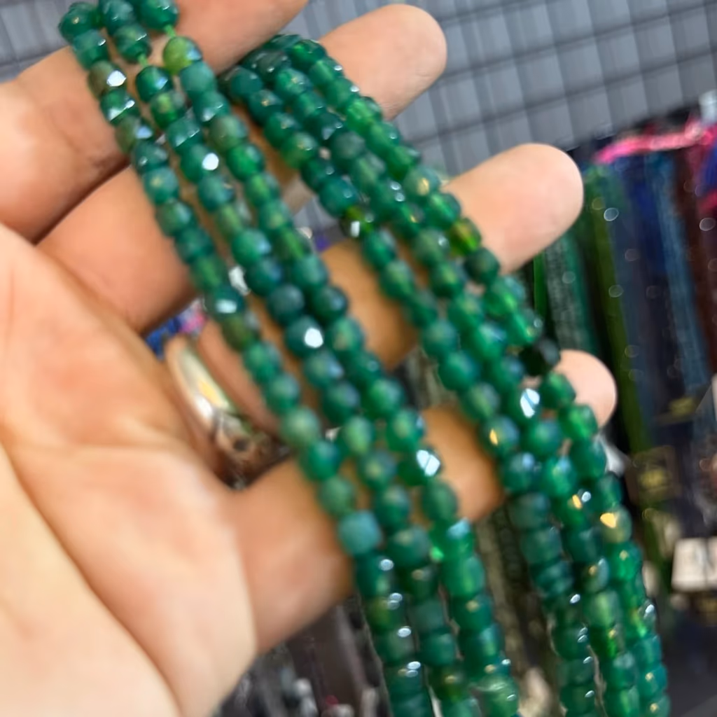 Yeşil Akik Dizi Küp 6 mm İncele ve Satın Al Yeşil Akik Dizi Küp 6 mm - Orijinal Doğal Taş ve Şifa Kristali Görsel 1