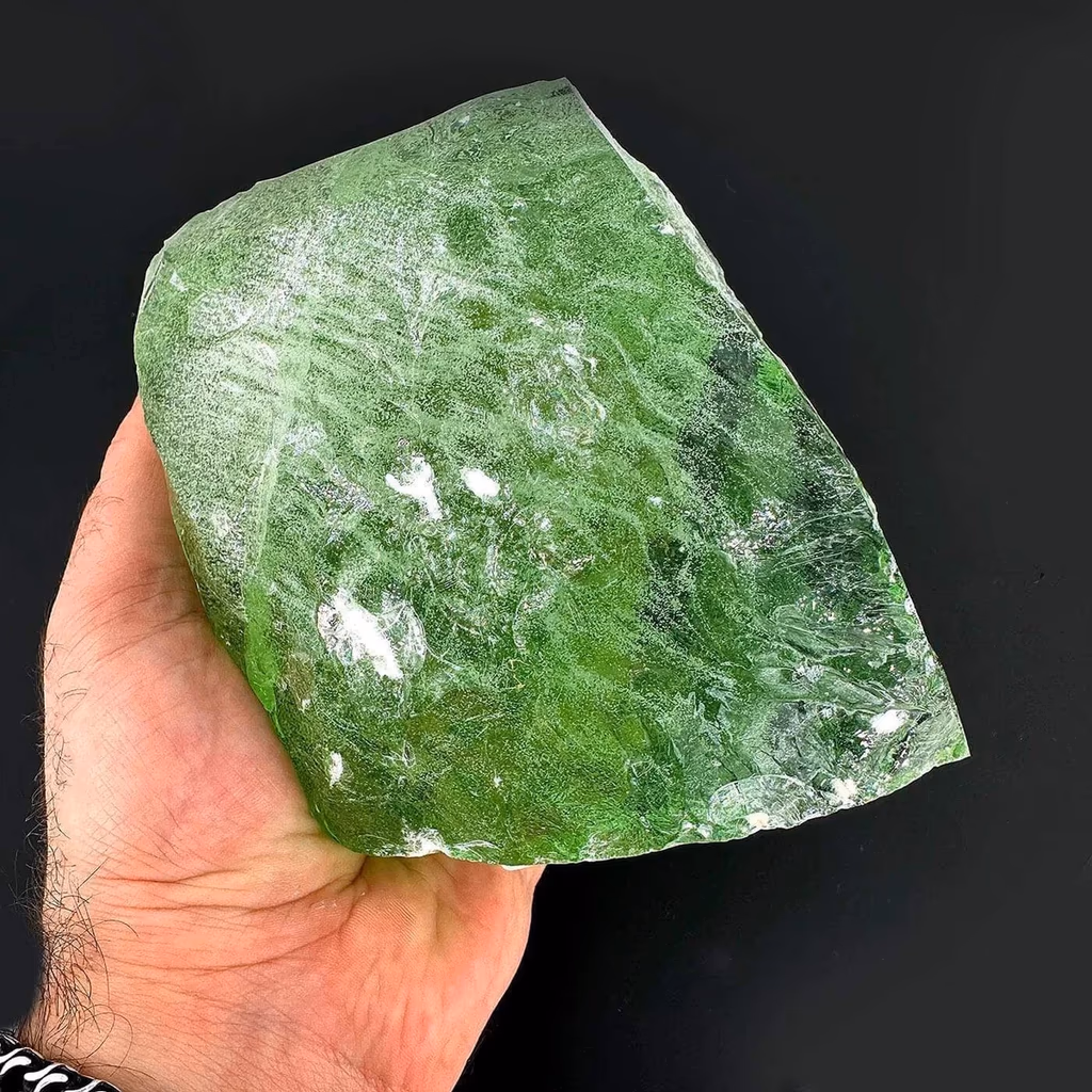 Yeşil Obsidyen İncele ve Satın Al Yeşil Obsidyen - Orijinal Doğal Taş ve Şifa Kristali Görsel 1