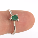Zümrüt Yüzük (Gümüş) Orijinal Kristal Detay Görseli 2