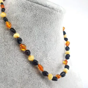 Alternative view of Kehribar Bebek Kolyesi Orijinal