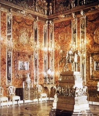 kehribar oda2 Sarkaç Adam