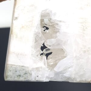 Alternative view of Karbeyaz Akik ve Kristal Kuvars Obelisk