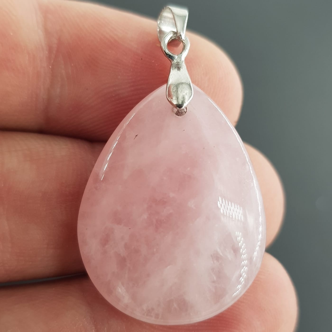Pembe Kuvars Kolye Ucu Pembe Kuvars Kolye Ucu - Pembekuvars Taşı Enerjisi ve Doğal Formu