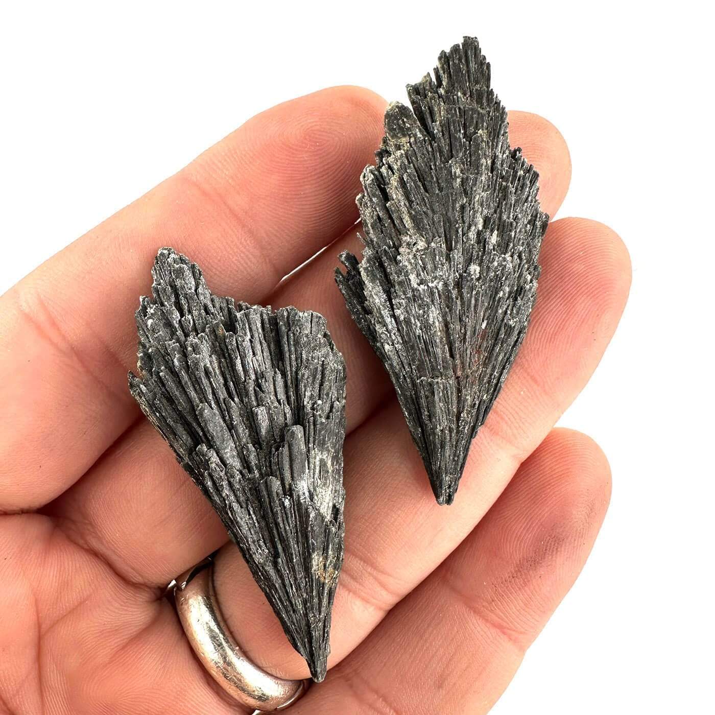 Siyah Kiyanit Ham Taş - Görsel 2