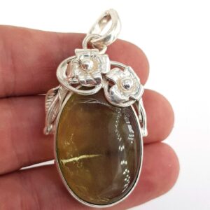 Alternative view of Karahip Yeşil Kehribar Kolye Ucu (Gümüş)