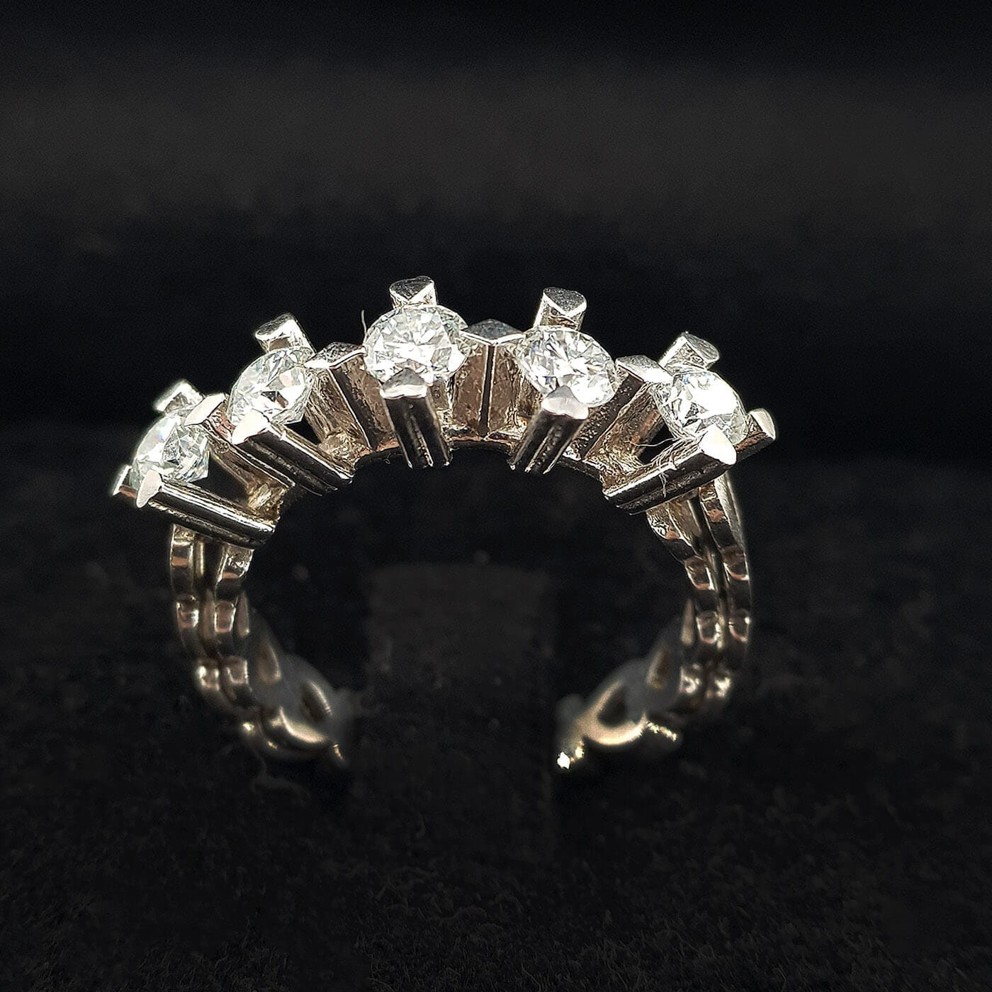 Mozanit Yüzük Beştaş (Gümüş)