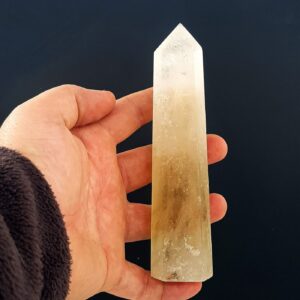 Limon Kuvars Obelisk