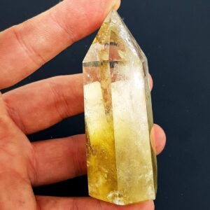 Limon Kuvars Obelisk