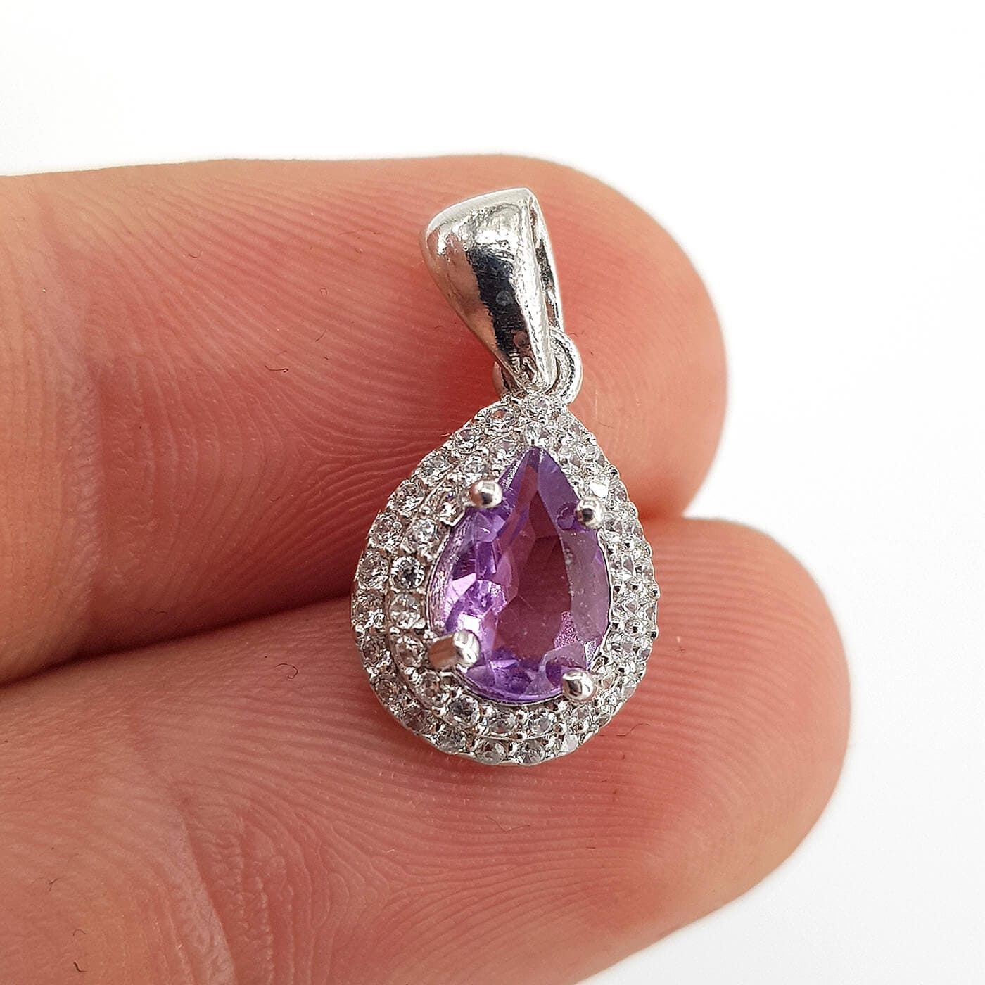 Ametist Kolye Ucu (Gümüş) Ametist Kolye Ucu (Gümüş) - Ametist Taşı Enerjisi ve Doğal Formu