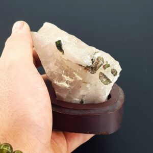 Kristal Kuvars Yeşil Turmalinli (Standlı)