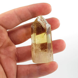 Limon Kuvars Obelisk