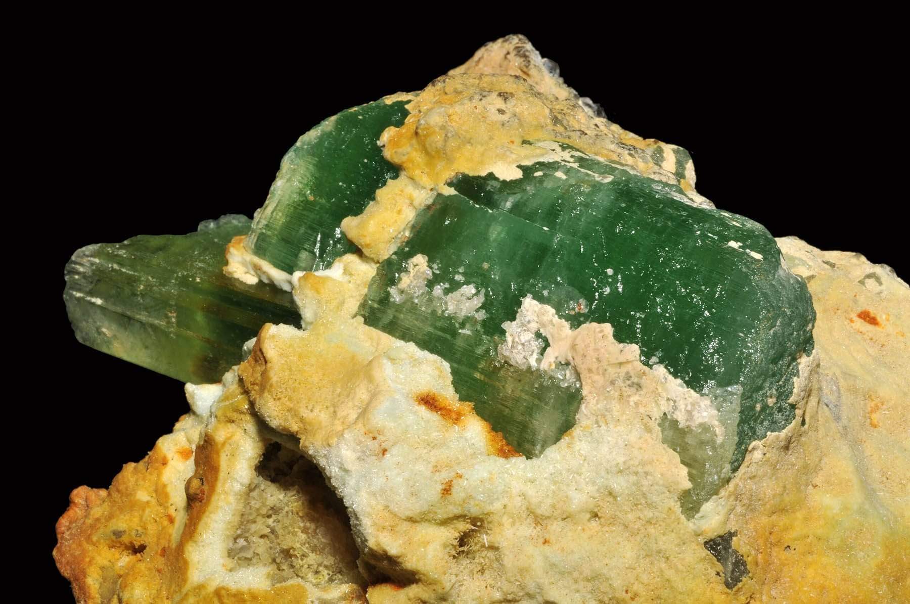Hiddenite Faydaları