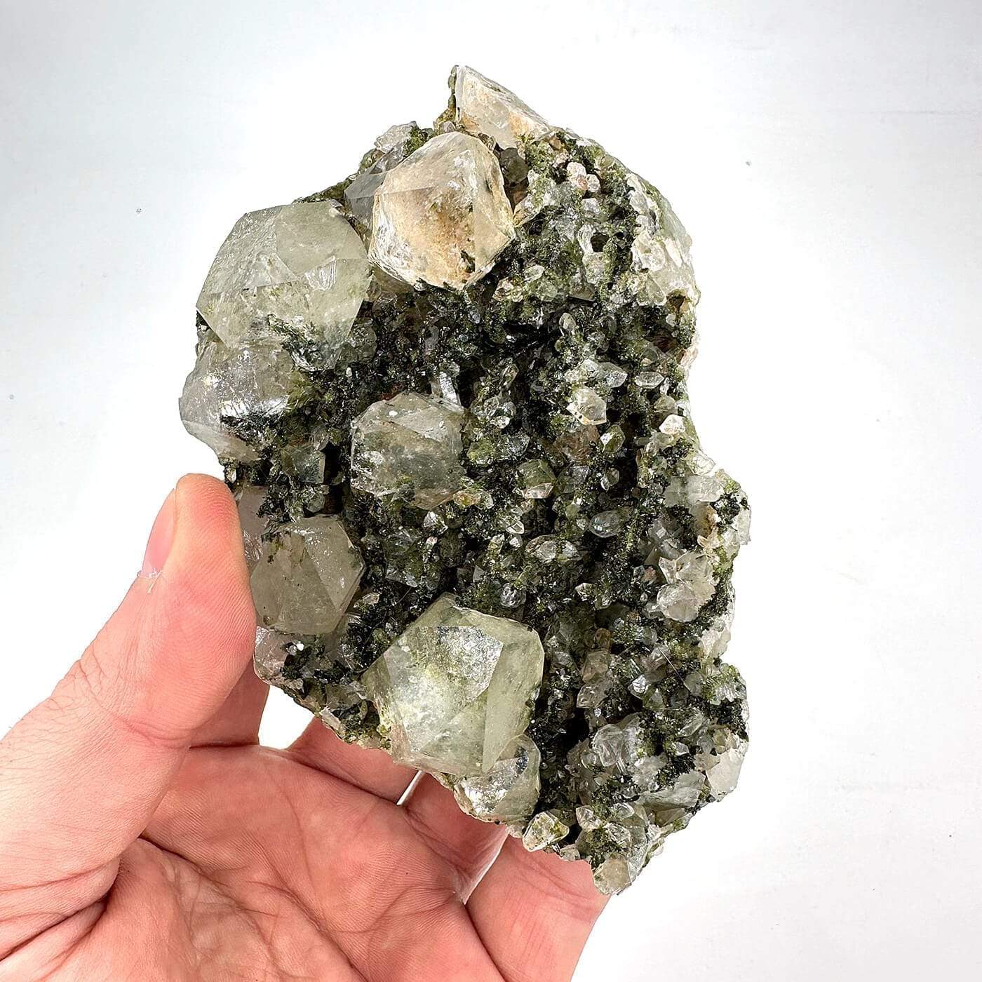 Epidotlu Kristal Kuvars Ham Taş