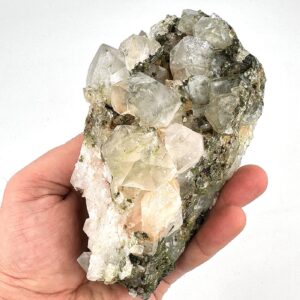 Epidotlu Kristal Kuvars Ham Taş