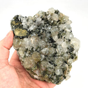 Epidotlu Kristal Kuvars Ham Taş