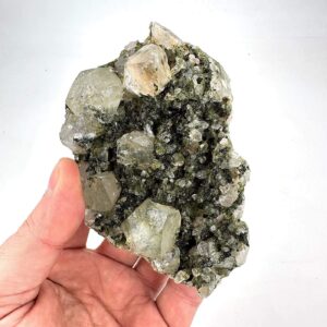 Epidotlu Kristal Kuvars Ham Taş