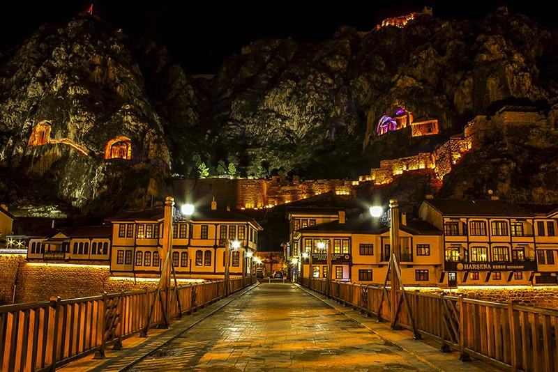Amasya1.png Sarkaç Adam