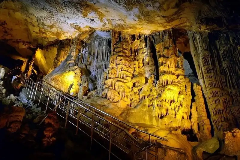 Ballica Magara3 Sarkaç Adam