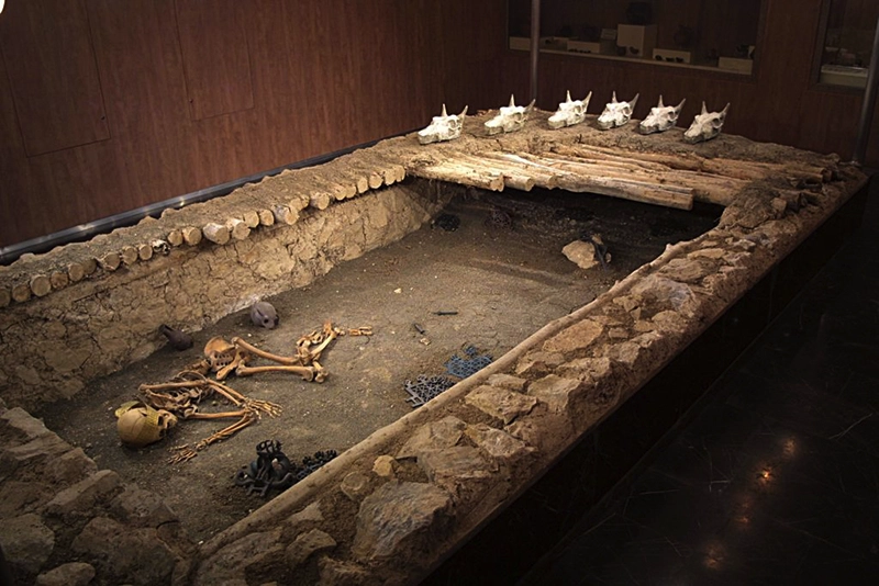 Corum Muzesi3.png Sarkaç Adam