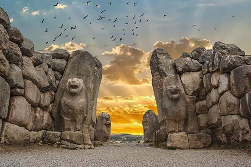 Hattusa Corum3 Sarkaç Adam