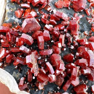 Alternative view of Vanadinit Ham Taş