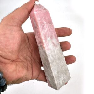 Pembe Opal Obelisk