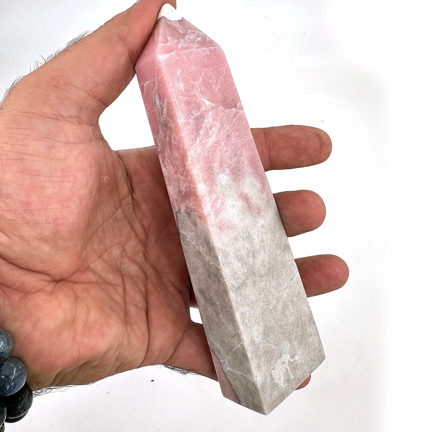 Pembe Opal Obelisk