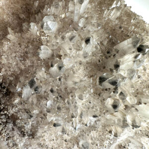 Alternative view of Kristal Kuvars Ham Taş Standlı