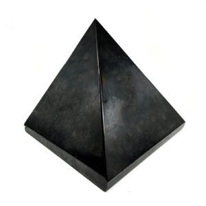 Alternative view of Şungit Piramit XL