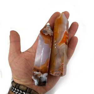 Akik Kalsedonlu Obelisk