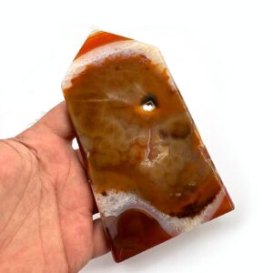 Alternative view of Akik Obelisk