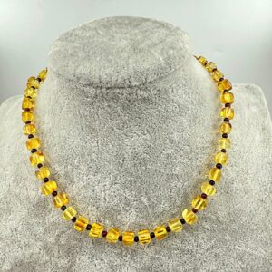 Kehribar Bebek Kolye Küp