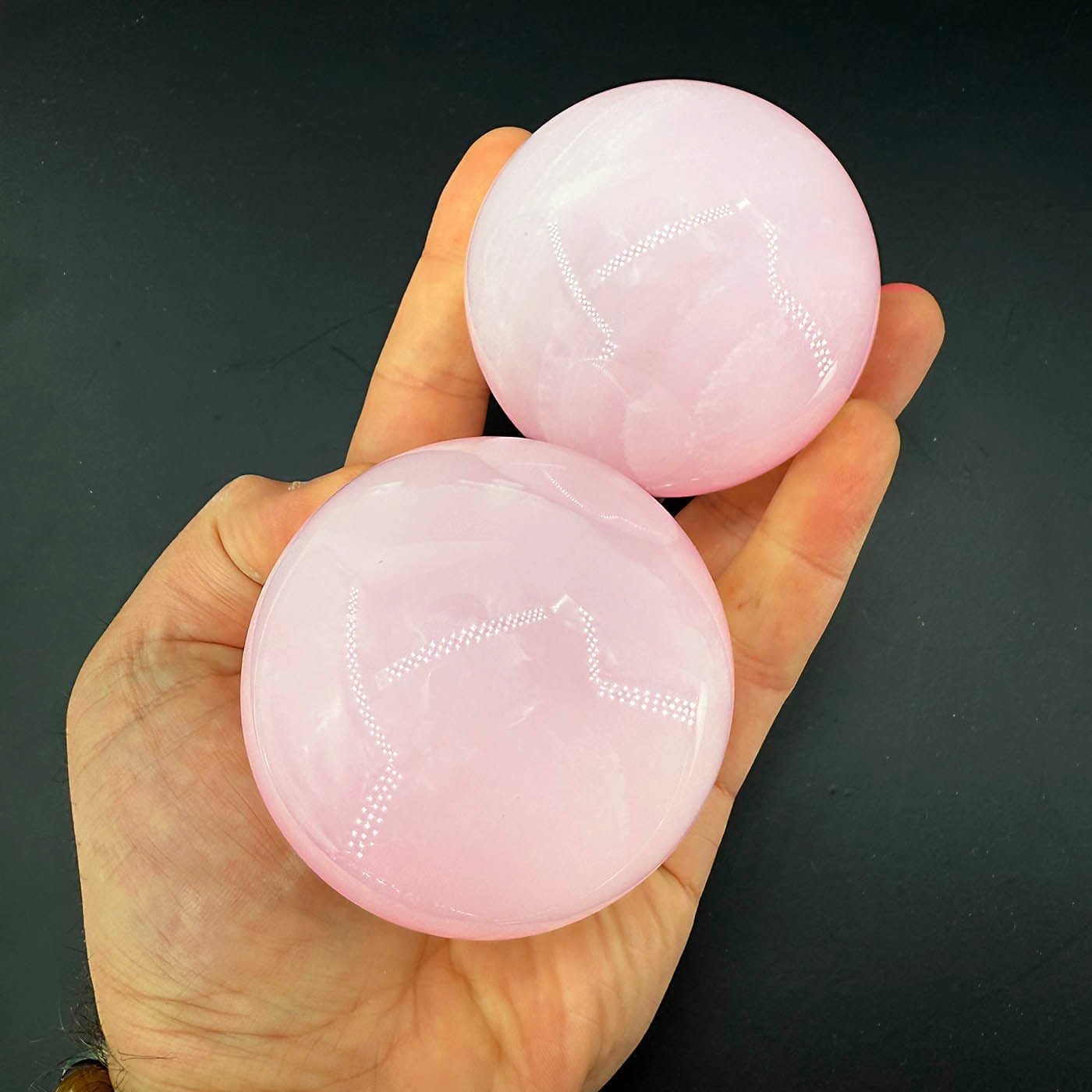 Pembe Selestit Küre