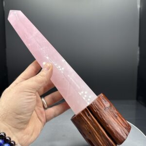 Pembe Kuvars Obelisk Standlı