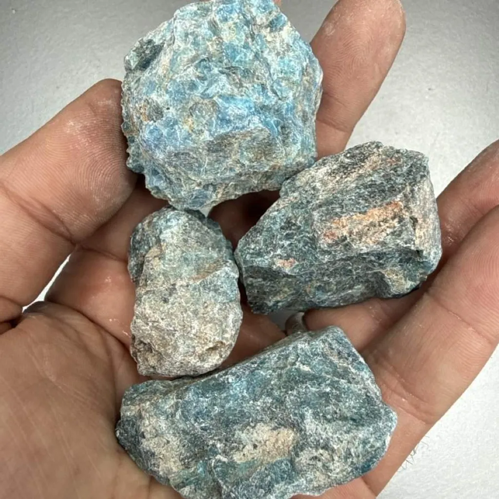 Blue Apatit Ham Taş