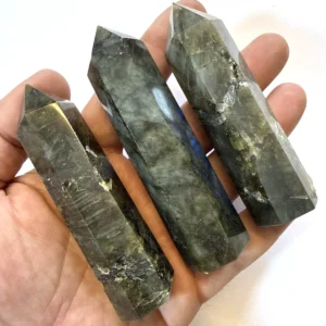Labradorit Obelisk