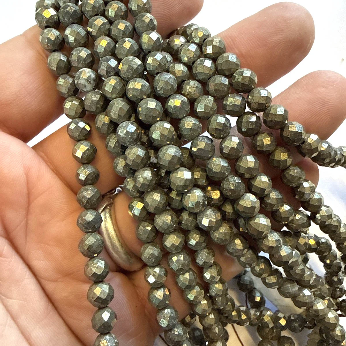 Pirit Dizi Faset 6 mm