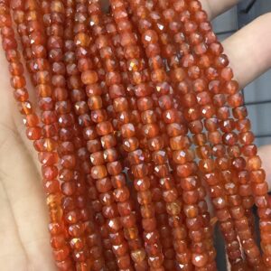 Kırmızı Akik Küp Dizi 4 mm